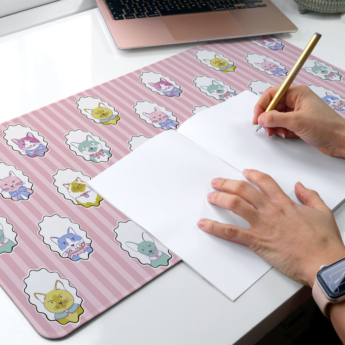 Chic Cats | Cute Cat Desk Mat